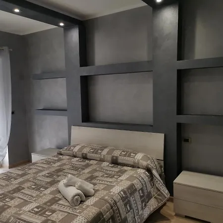 Apartment Cav Black Pearl By People